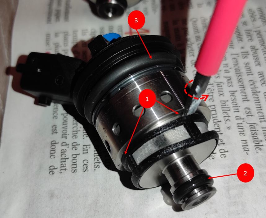 13 - Dépose joints toriques et filtre integré d'injecteur.JPG
